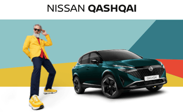 Nissan Qashqai verde-escuro em destaque, acompanhado por um homem com óculos de sol, que faz uma pose cheia de estilo. Fundo geométrico colorido.
